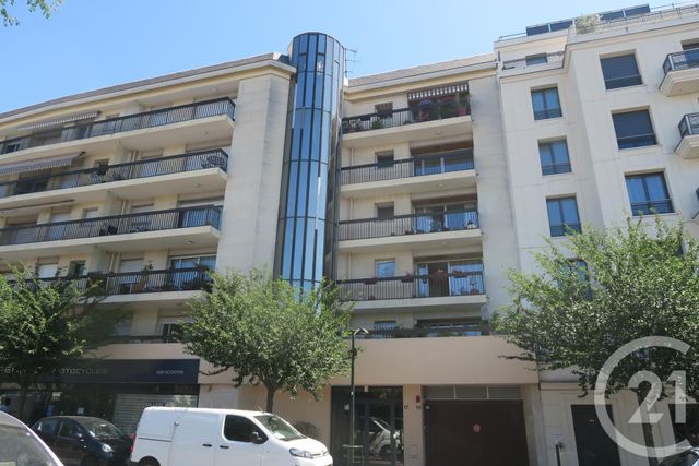 Appartement F4 à vendre - 4 pièces - 78.26 m2 - BOURG LA REINE - 92 - ILE-DE-FRANCE - Century 21 In Situ Immobilier