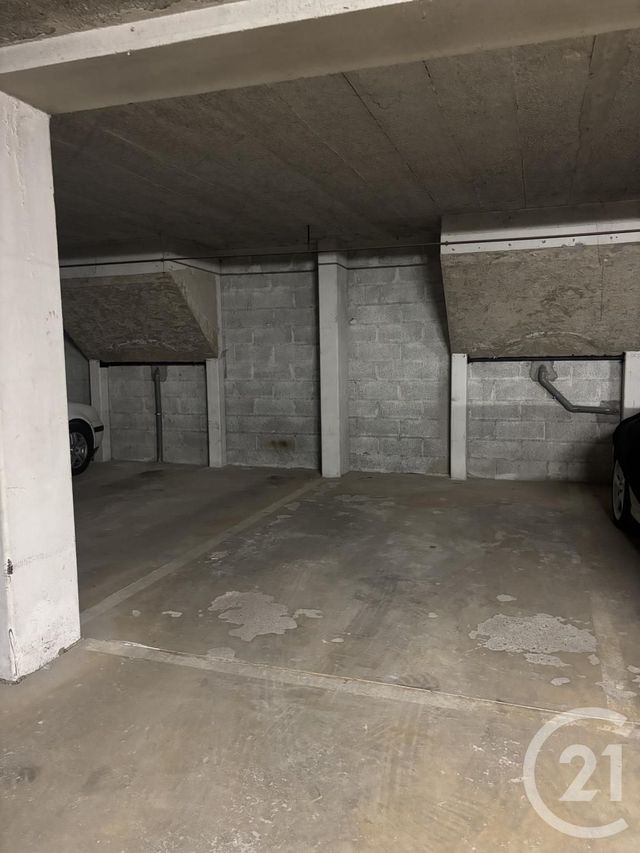 parking - BOURG LA REINE - 92