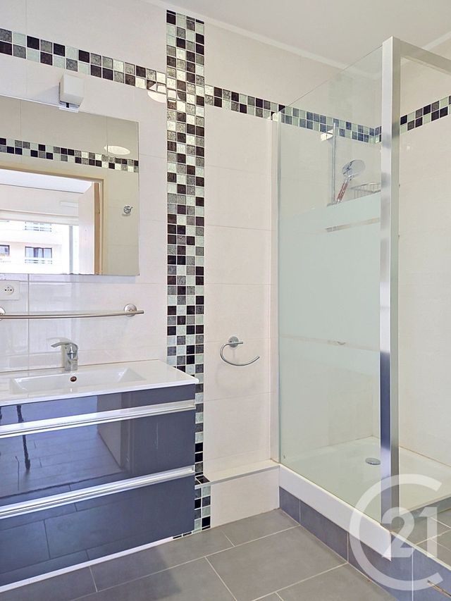 Appartement F2 à vendre - 2 pièces - 49.4 m2 - SCEAUX - 92 - ILE-DE-FRANCE - Century 21 In Situ Immobilier