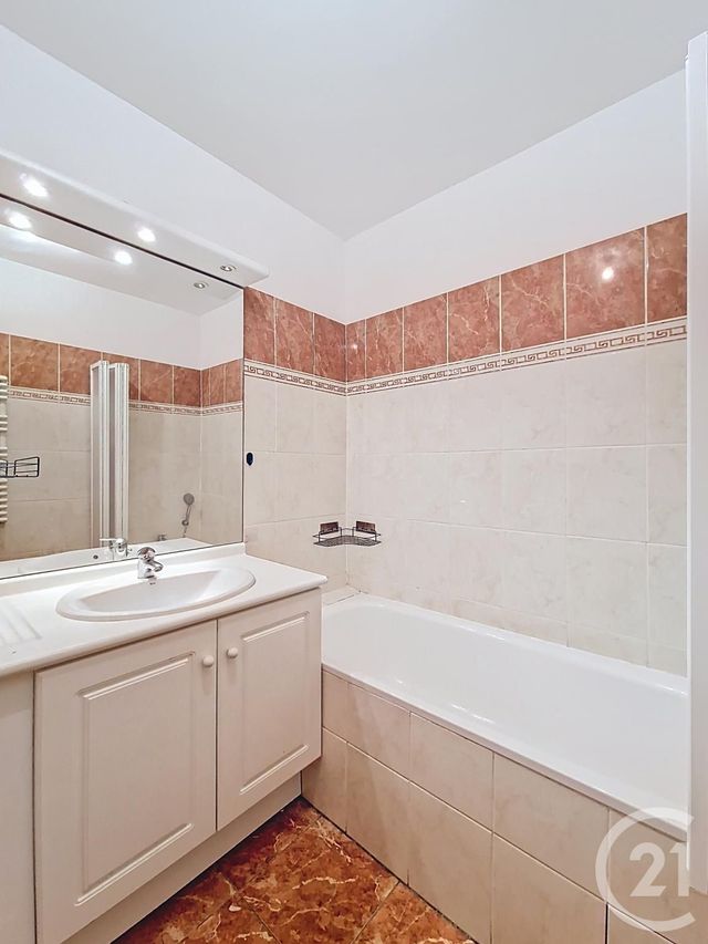 Appartement F3 à louer - 3 pièces - 53.19 m2 - LE PLESSIS ROBINSON - 92 - ILE-DE-FRANCE - Century 21 In Situ Immobilier