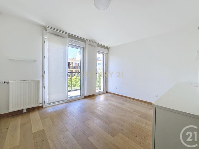 Appartement Duplex à louer - 3 pièces - 66.52 m2 - BOURG LA REINE - 92 - ILE-DE-FRANCE - Century 21 In Situ Immobilier