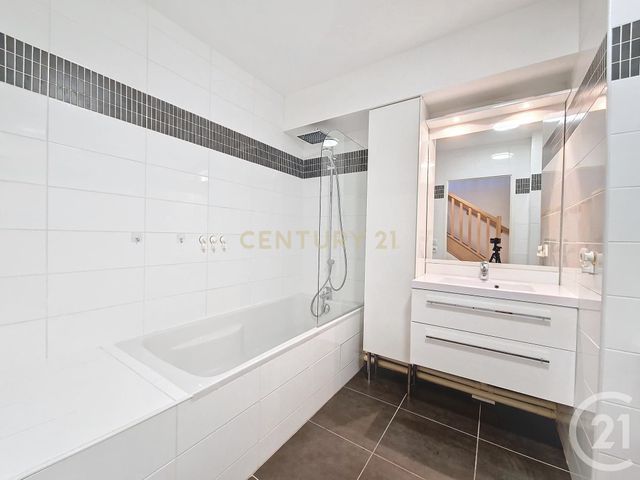 Appartement Duplex à louer - 3 pièces - 66.52 m2 - BOURG LA REINE - 92 - ILE-DE-FRANCE - Century 21 In Situ Immobilier